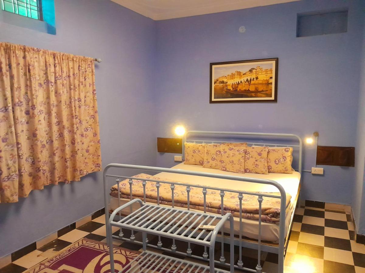 אודייפור Paddy'S Loft The Lake View Hostel מראה חיצוני תמונה