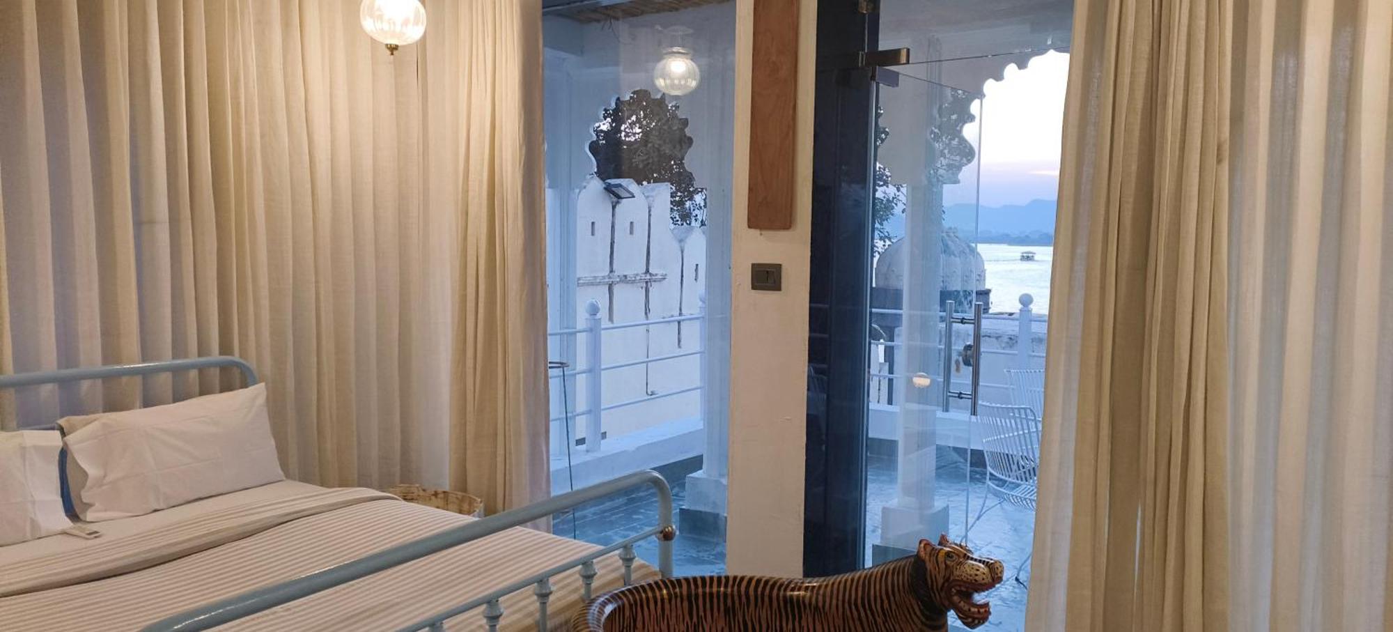 אודייפור Paddy'S Loft The Lake View Hostel מראה חיצוני תמונה